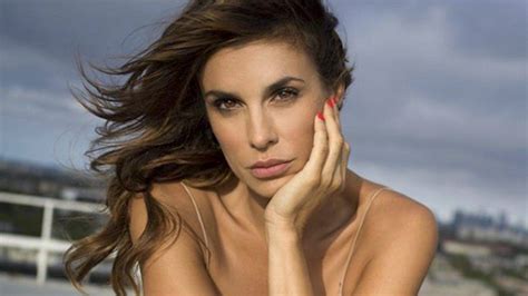 la canalis nuda|Elisabetta Canalis completamente nuda in piscina